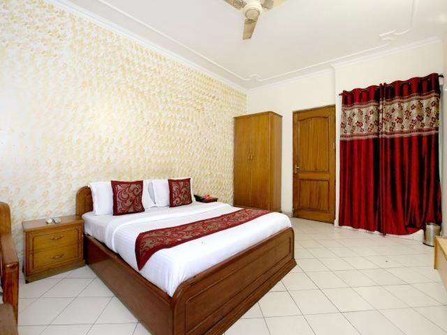 Hotel Paradise Chandīgarh Extérieur photo